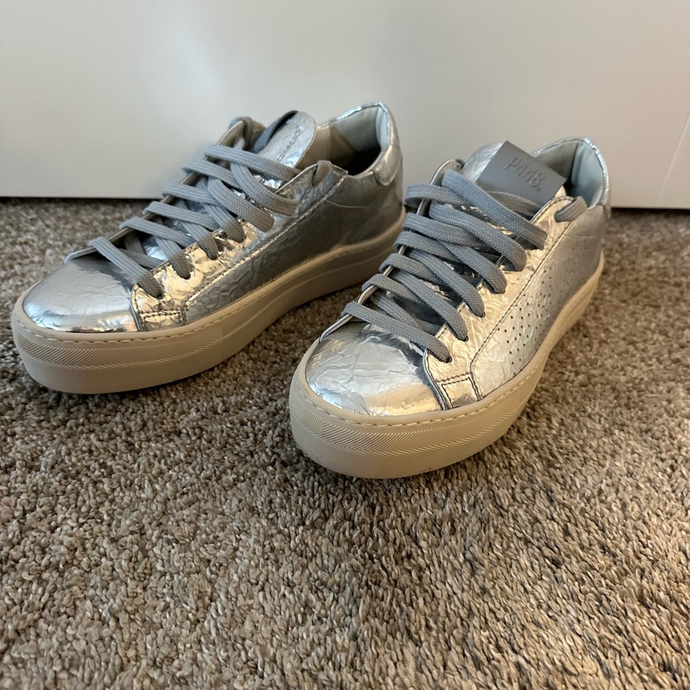 P448 Metallic Silver Women's Sneakers